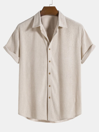 Sommerliches Polyester-Set: Gestreiftes Shirt & Trendige Shorts