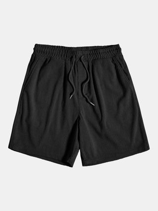 Sommerliches Polyester-Set: Gestreiftes Shirt & Trendige Shorts
