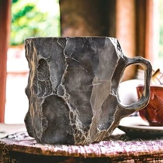 Künstlerische Tasse