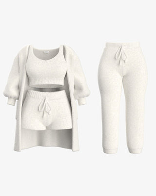 Havira Damen Set in klassischem Weiß, bestehend aus einem weichen Cardigan, einem komfortablen Oberteil und passenden Shorts oder Hosen. Perfekt für entspannte Tage und vielseitig kombinierbar für verschiedene Freizeitaktivitäten.