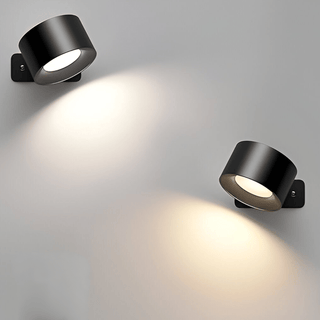 InnovaLux Wandbeleuchtung mit modernem und elegantem Design in schwarzer Ausführung. Energieeffiziente LED-Leuchten sorgen für warmes und angenehmes Licht, perfekt für stilvolle Innenräume