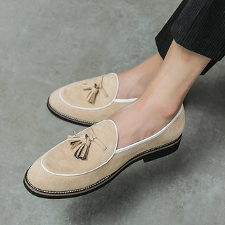 Italienische Luxusmarke Wildleder Herren Quasten Design Loafers