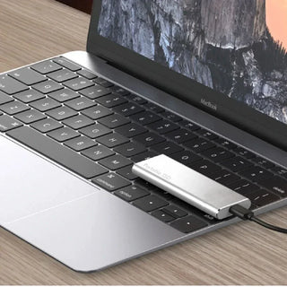 4-TB SSD Externe Festplatte im Schlanken Design