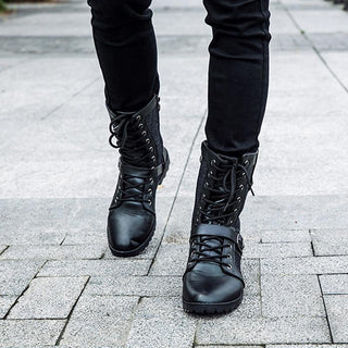 Winter Boots mit Schnürung und Schnallenverschluss | Praktisch